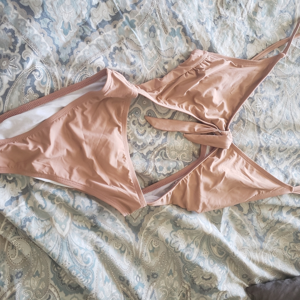 Windsor one piece small